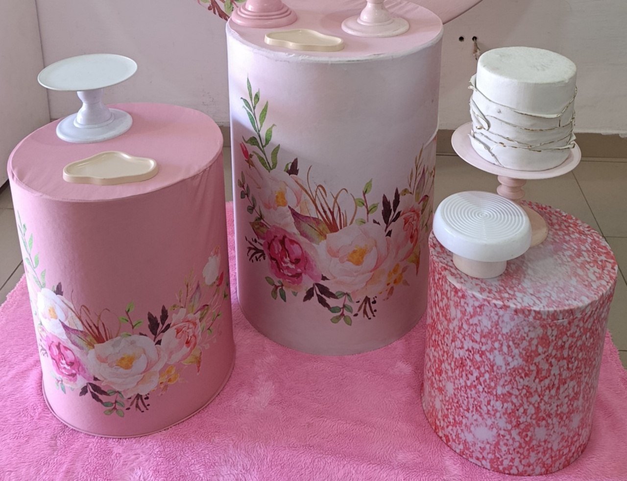 Capa de Cilindros P,M,G Estampa 15 Anos Rosê Com Branco  - Kecafestas 