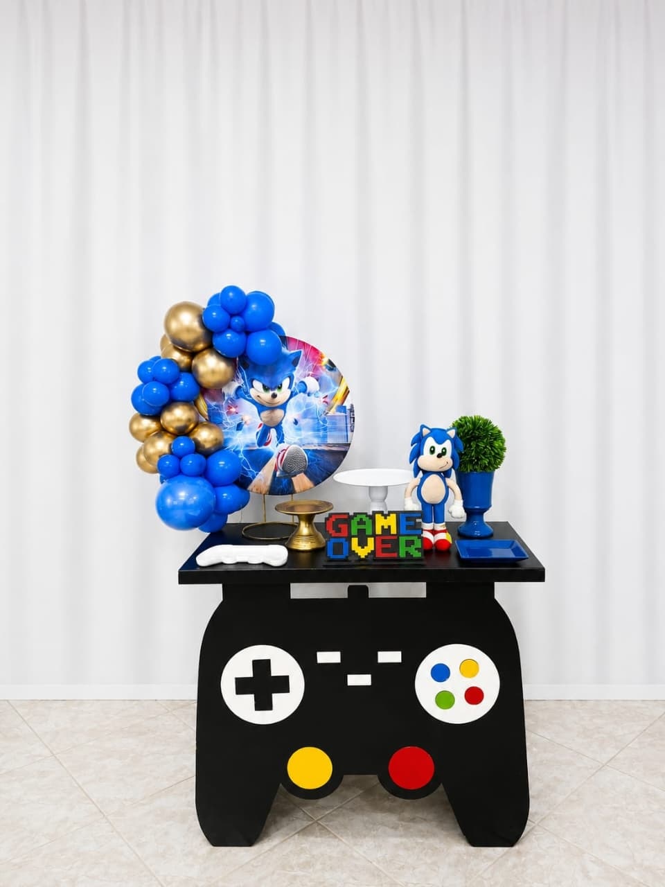 Mini Decoração Sonic Com Móvel - CamaleãoLocaçoes