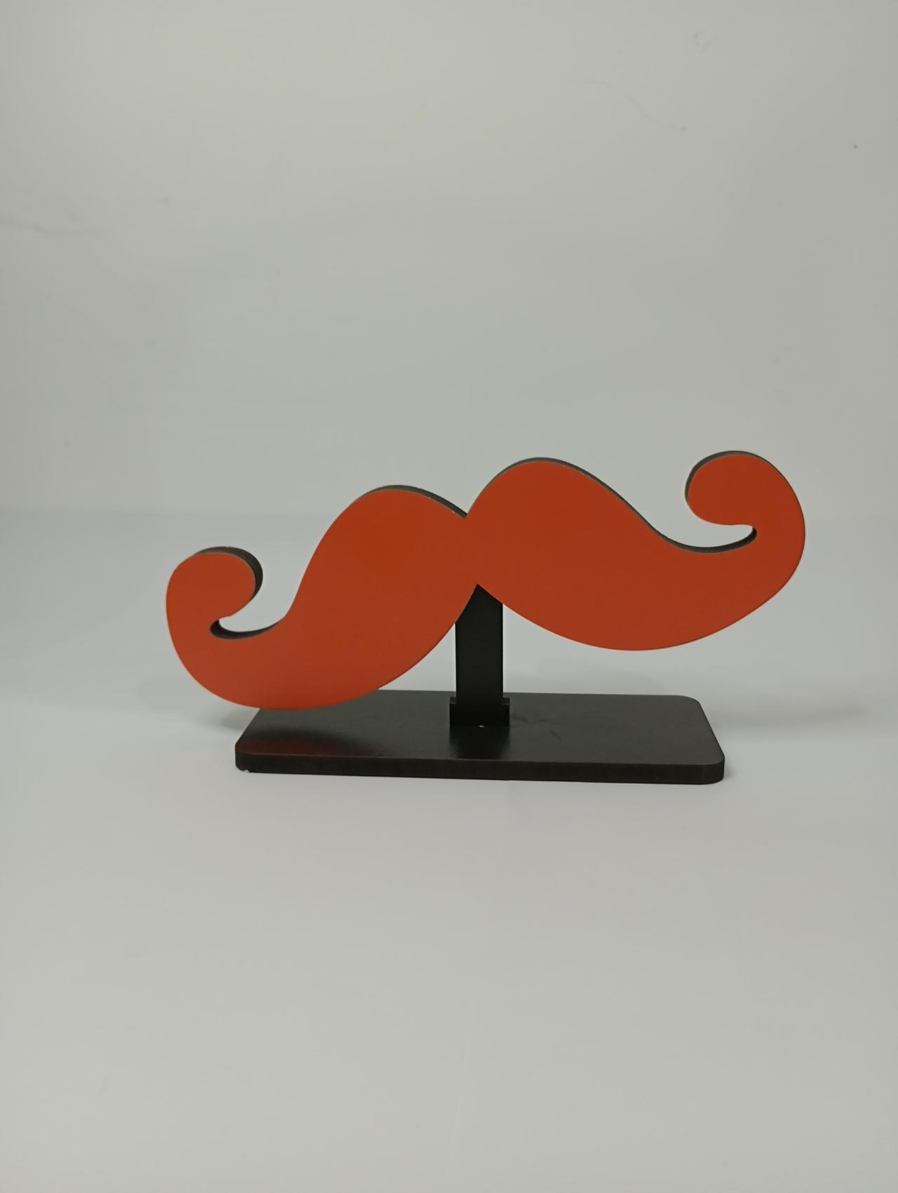 Display Mdf Bigode Bita Laranja - Vanessalocações