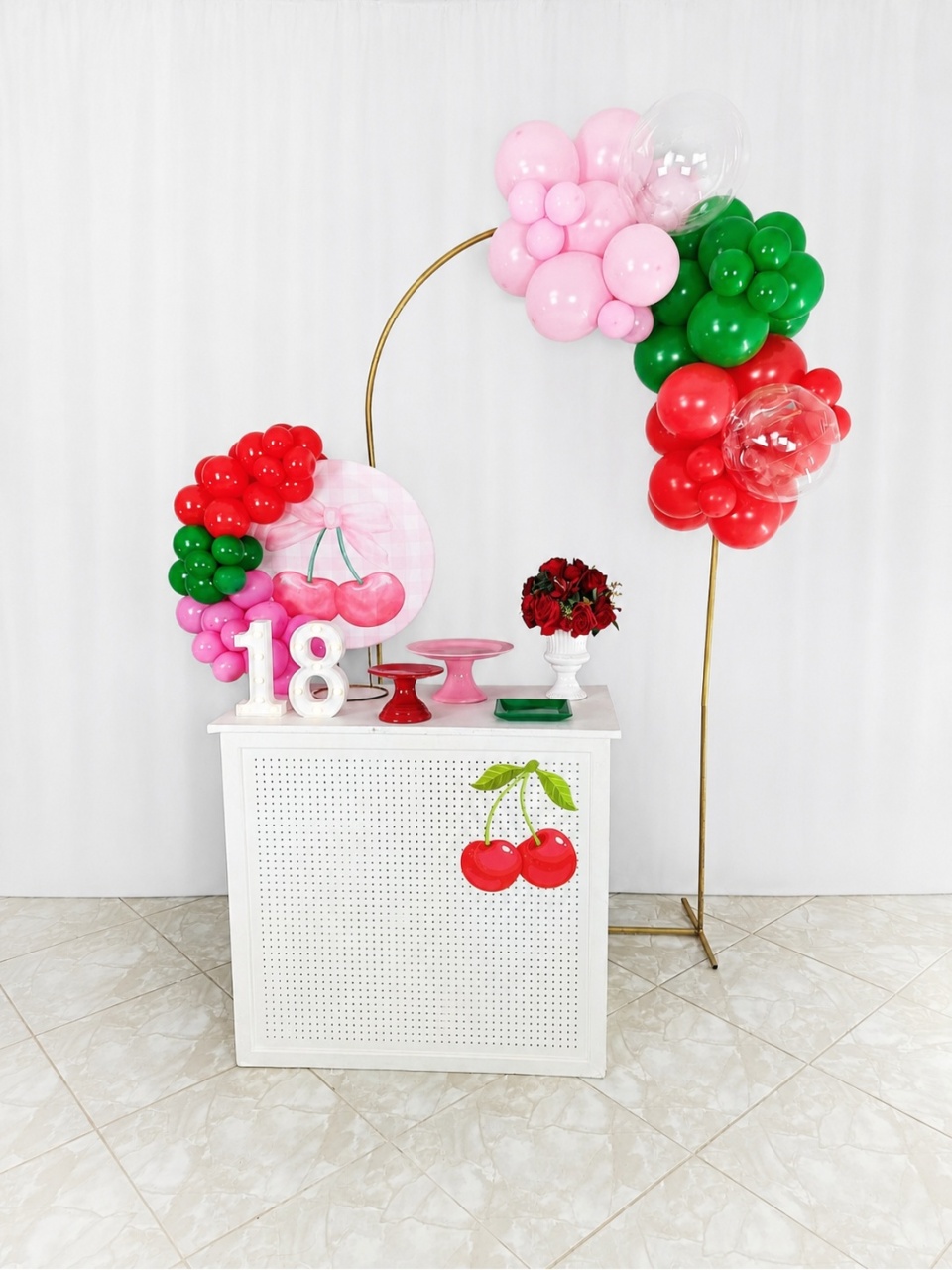 Mini Decoração Luxo Cerejinha - CamaleãoLocaçoes