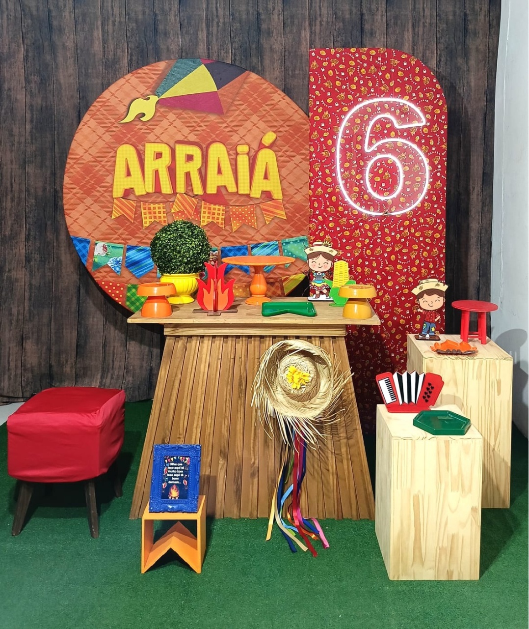 Composição Junina Arraiá  - CamaleãoLocaçoes