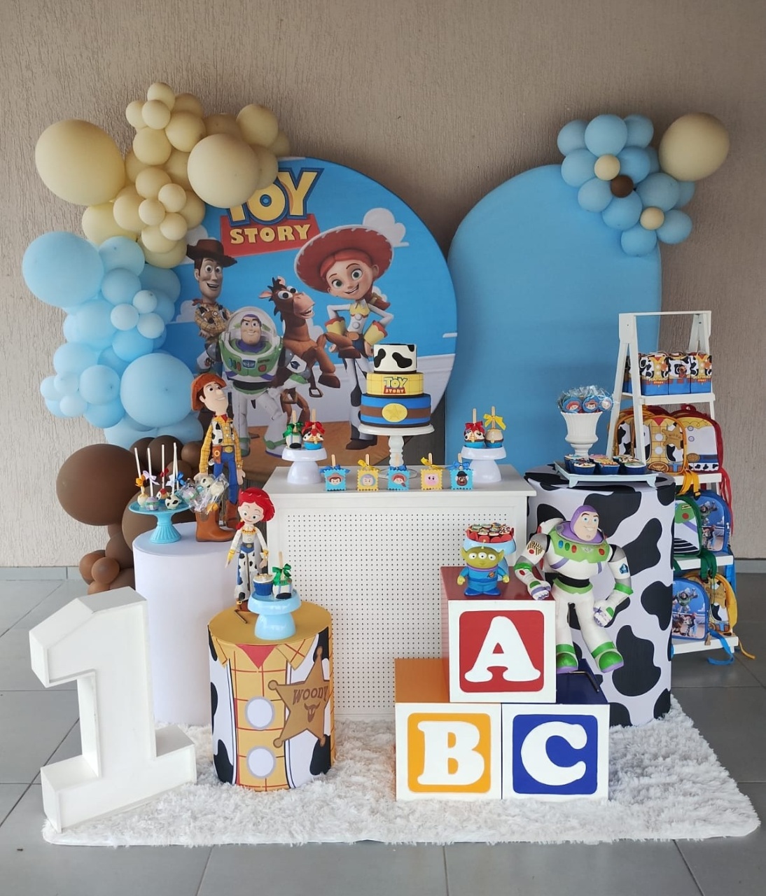 Composição Toy Story - CamaleãoLocaçoes