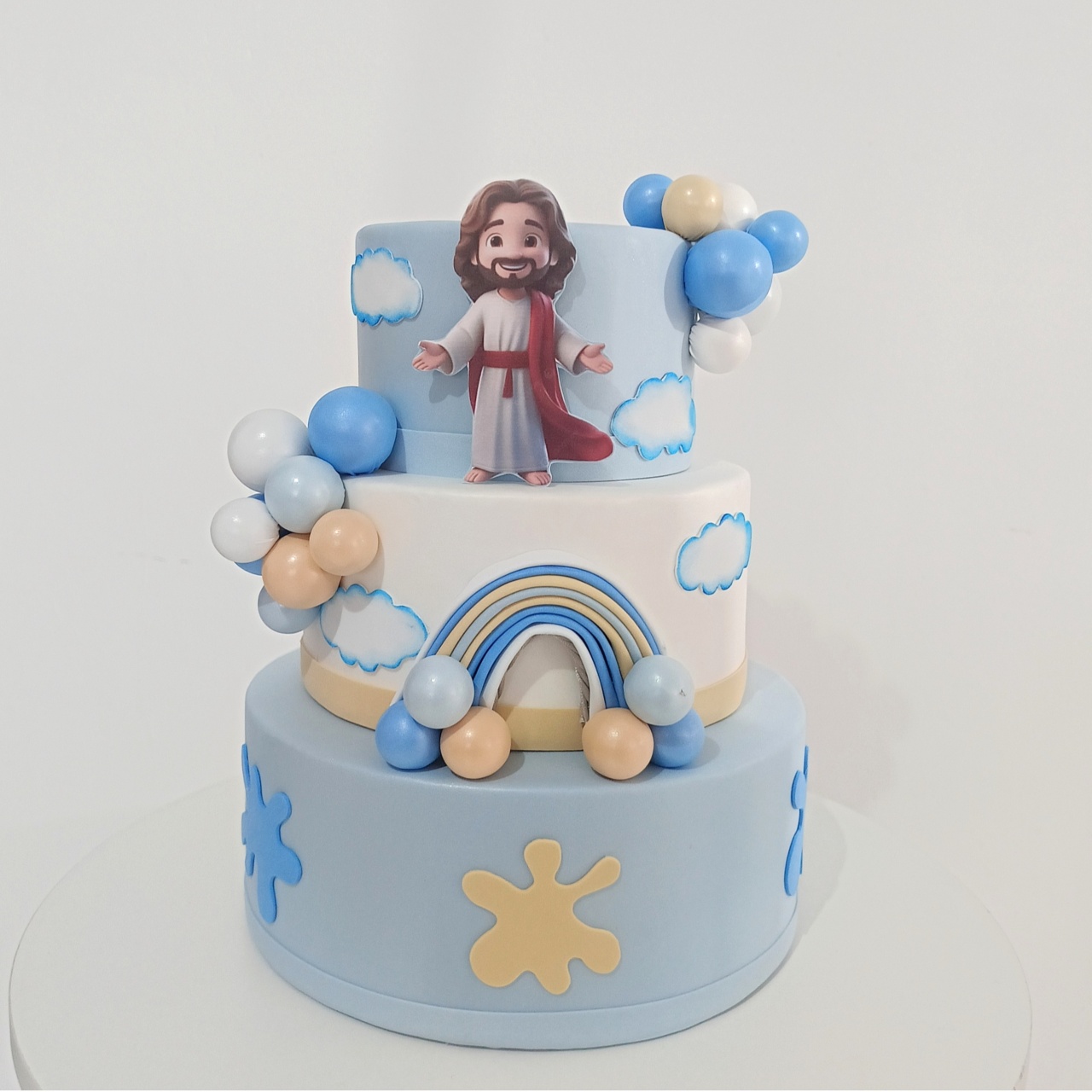 Bolo Fake 3 Andares Jesus - CamaleãoLocaçoes
