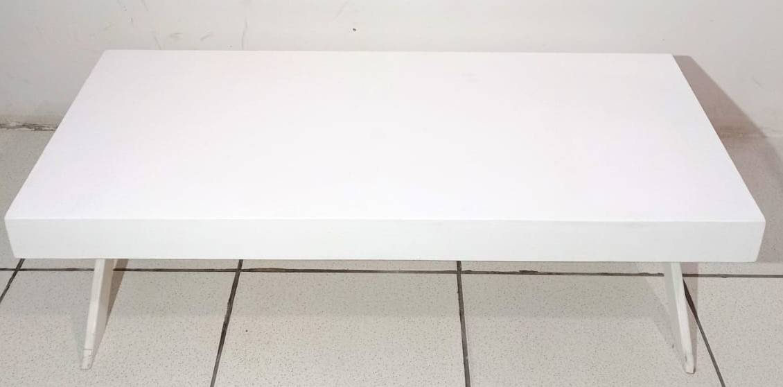 Mesa Pequenique Branco - Vanessalocações