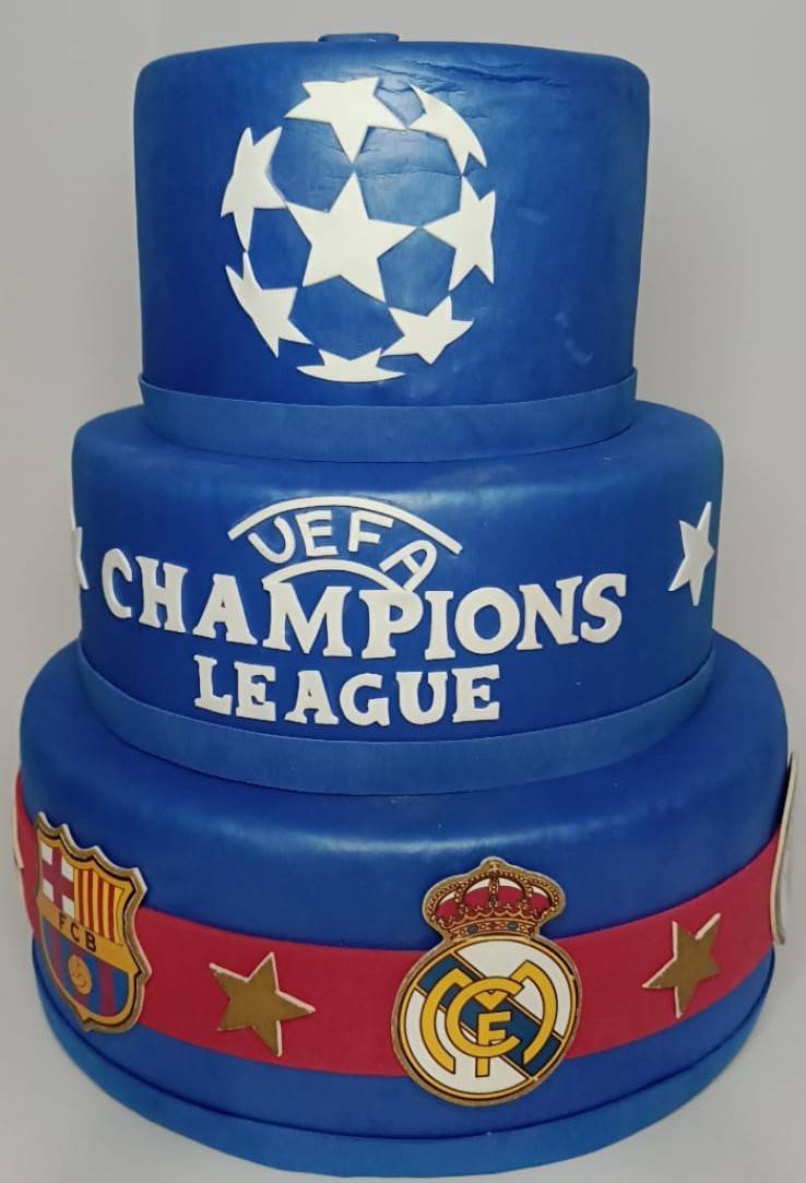 Bolo Fake Champios League  -  3 Andares - Vanessalocações