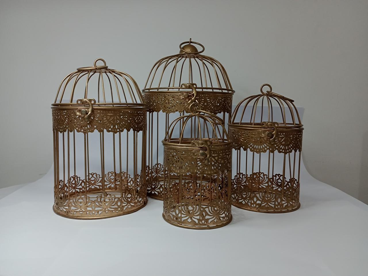 Conjunto 4 Gaiolas de Metal  Dourado - Vanessalocações
