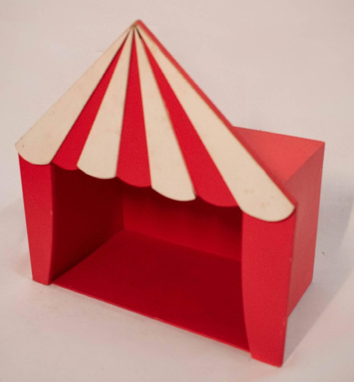 Tenda Circo Mdf Vermelho - Vanessalocações