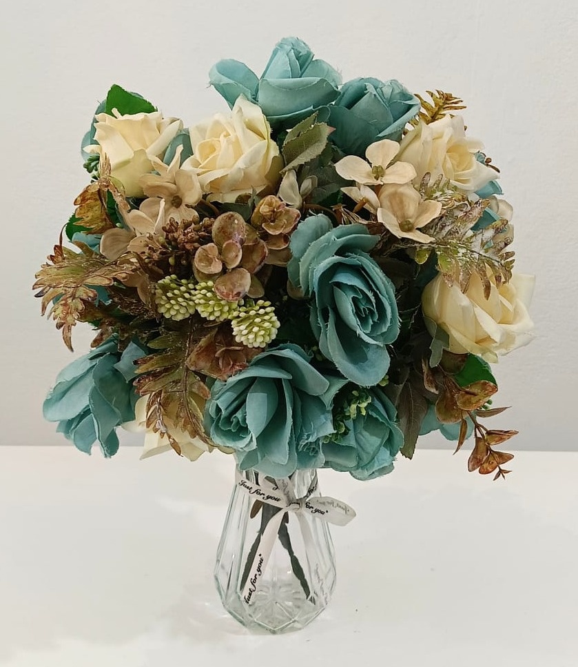 Buquê Flor Artificial Creme/Tifany G - Vanessalocações