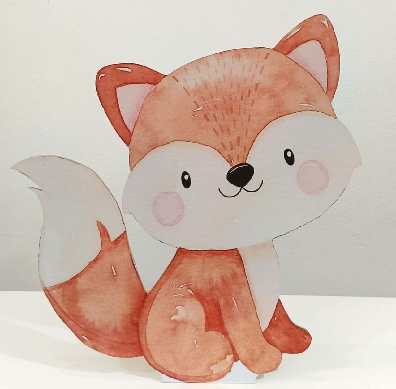 Display Mdf de Chão Raposa  - 60Cm - Vanessalocações