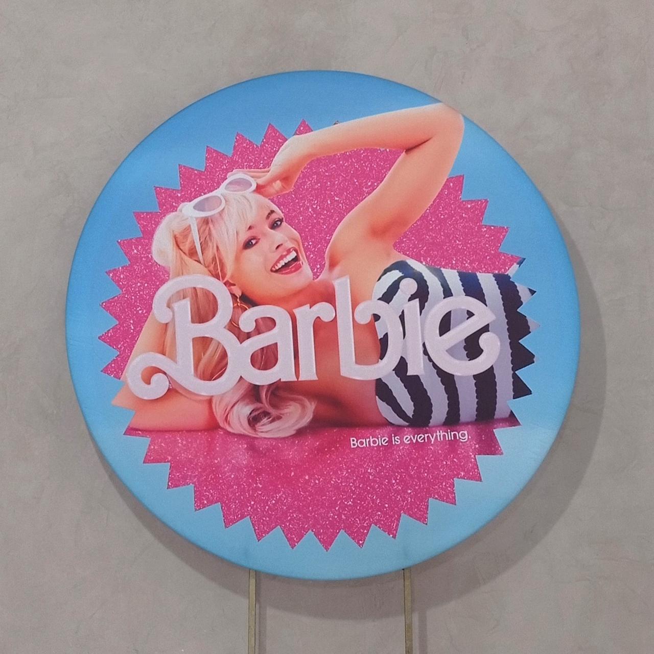 Capa P/ Painel Circular  -  New Barbie - Vanessalocações