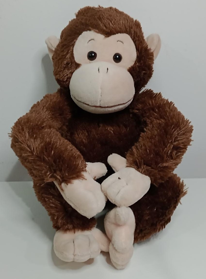 Macaco Pelúcia  Sentado - Vanessalocações