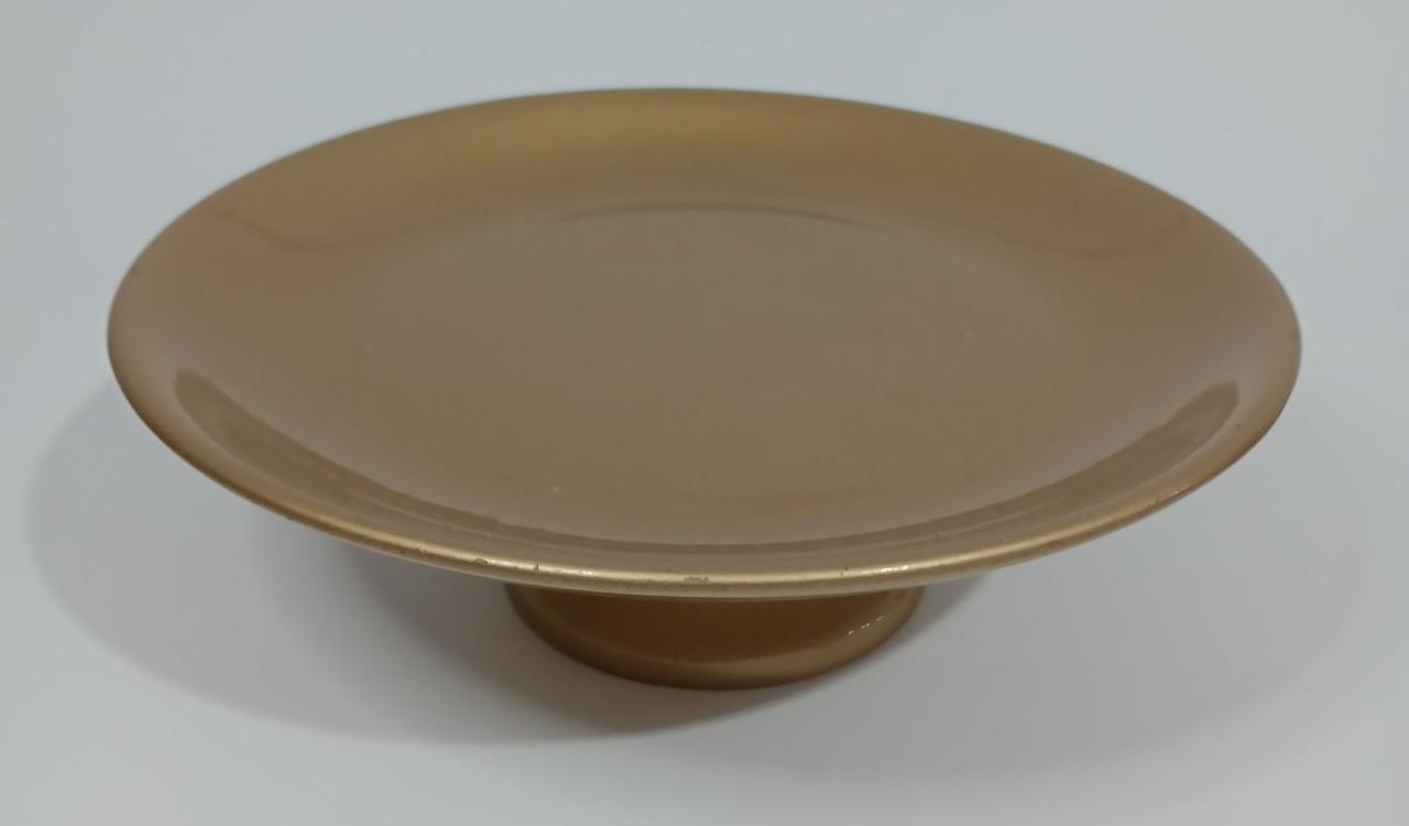 Bandeja Cerâmica Côncavo  Dourado G - Vanessalocações