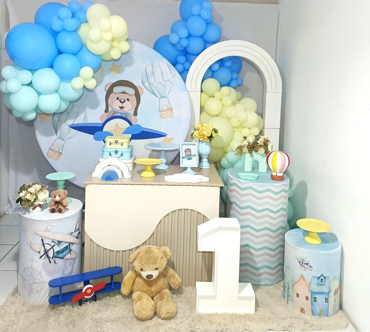Composição Urso Baloeiro - CamaleãoLocaçoes