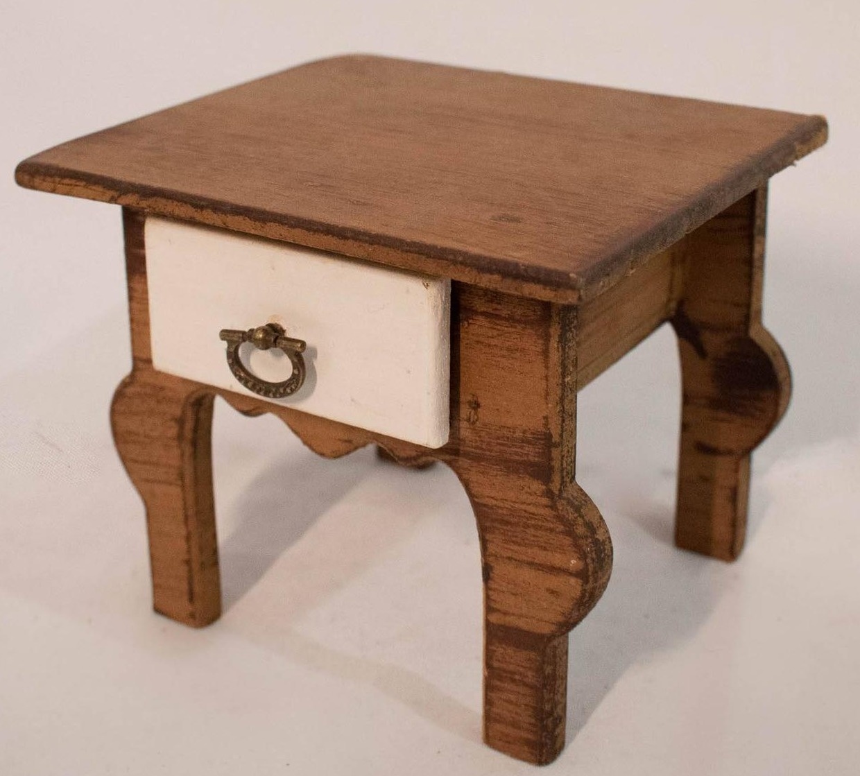 Mini Criado Mudo Rustico de Mesa - Vanessalocações