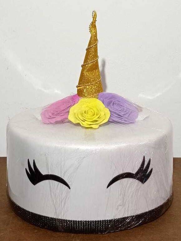 Bolo Fake Unicornio - 2 Andares - Vanessalocações