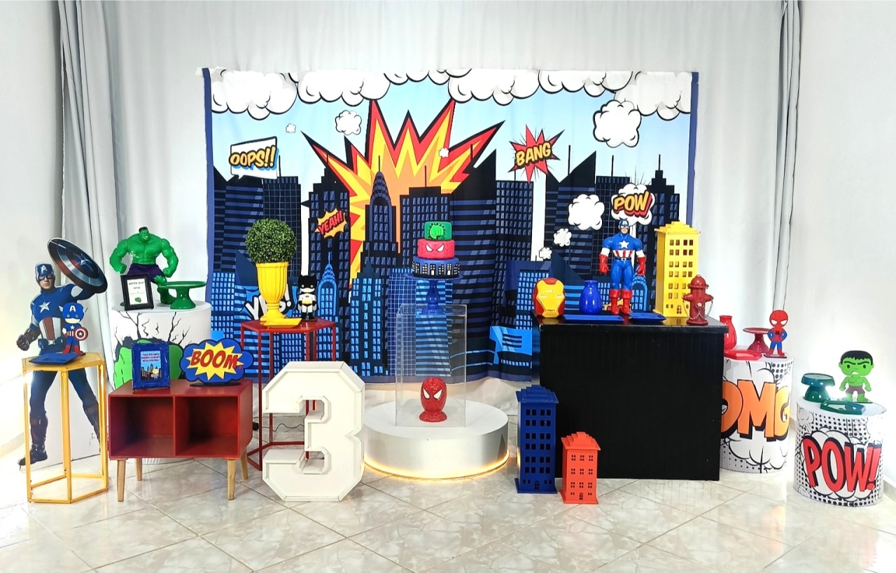 Composição Vingadores Luxo - CamaleãoLocaçoes