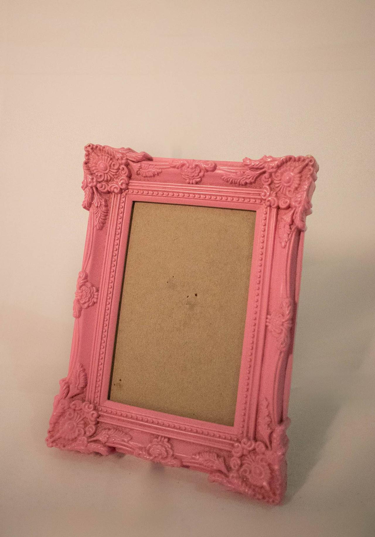 Porta Retrato Plástico 10X15 Rosa - Vanessalocações