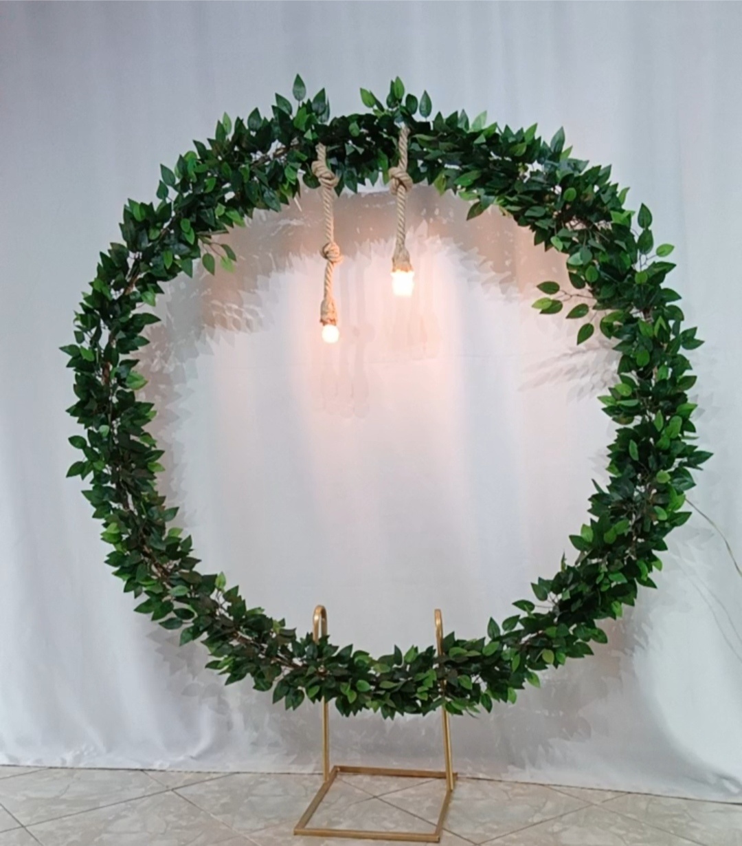 Arco Vazado Folhagem 1,50 - CamaleãoLocaçoes