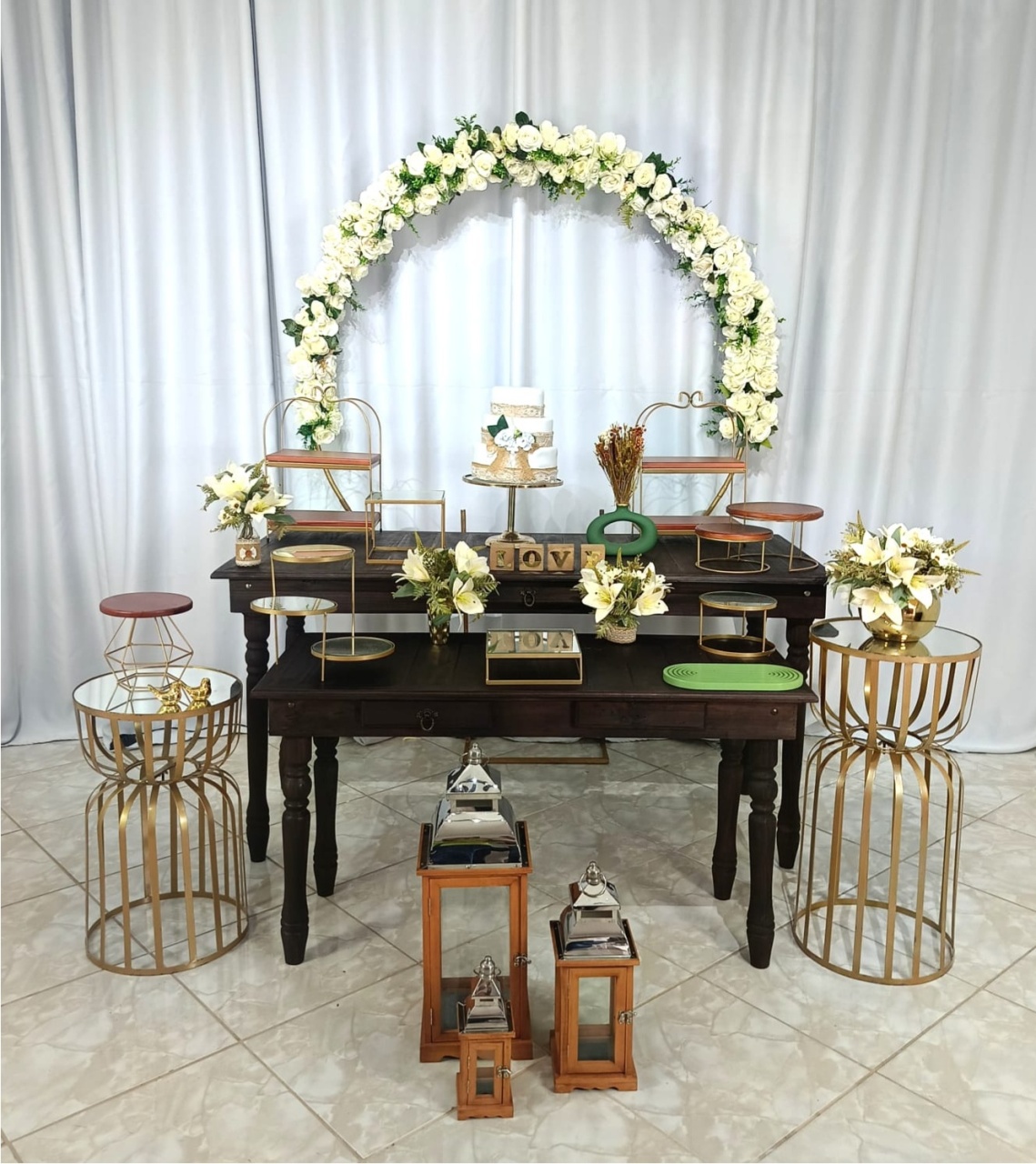 Casamento Mesa Oval - CamaleãoLocaçoes