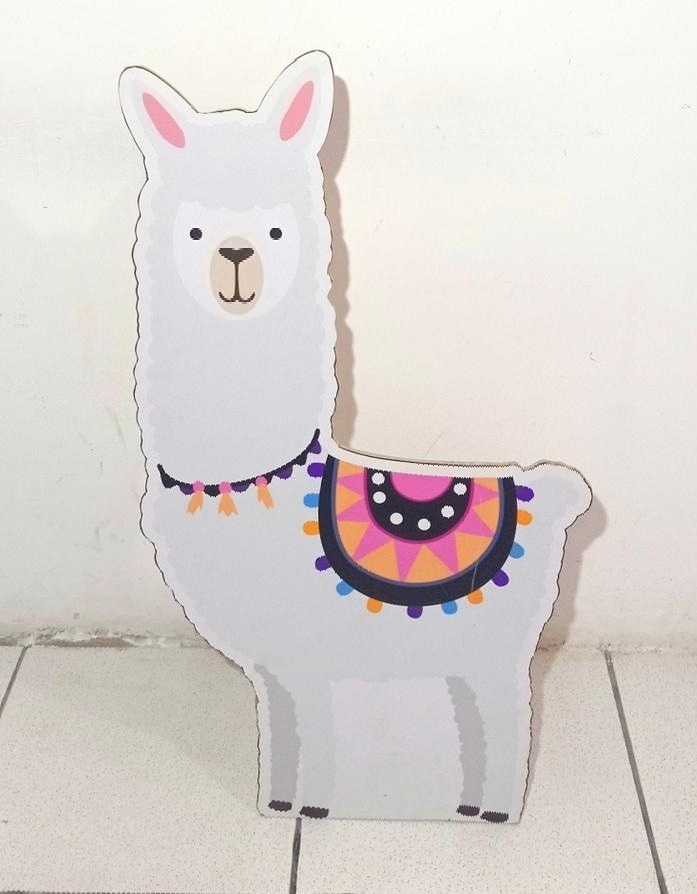 Display de  Chão Lhama - Vanessalocações