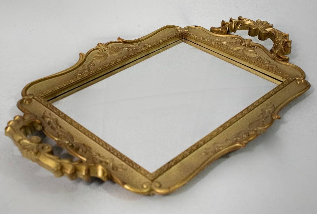 Bandeja  Espelhada Retangular  Dourado - Vanessalocações