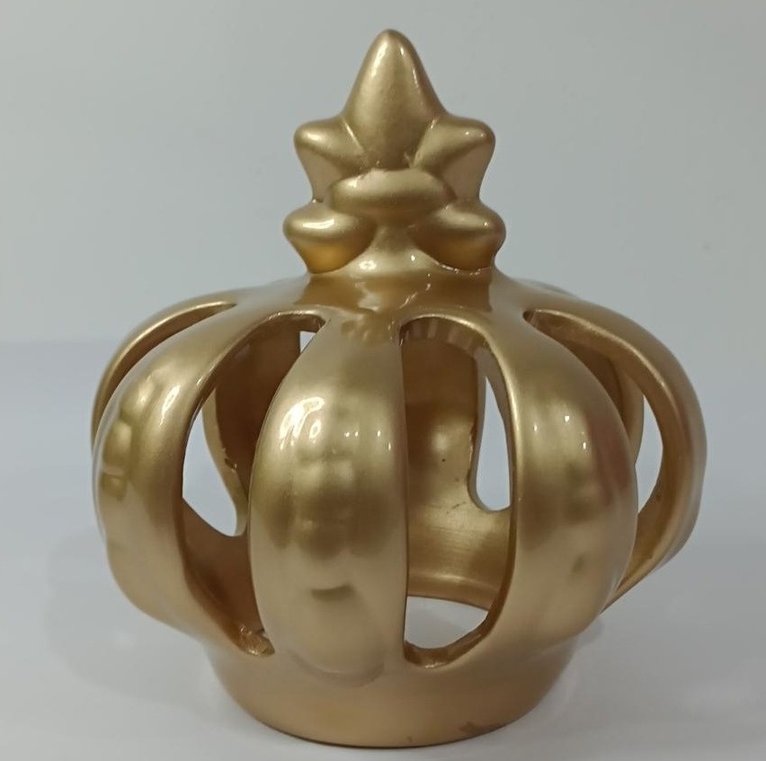 Coroa Cerâmica Dourado - Vanessalocações