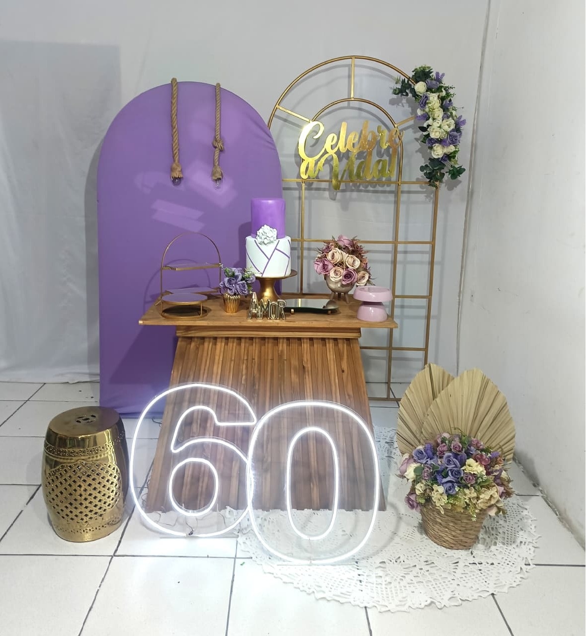 Composição Adulto 60 Anos 1 - CamaleãoLocaçoes