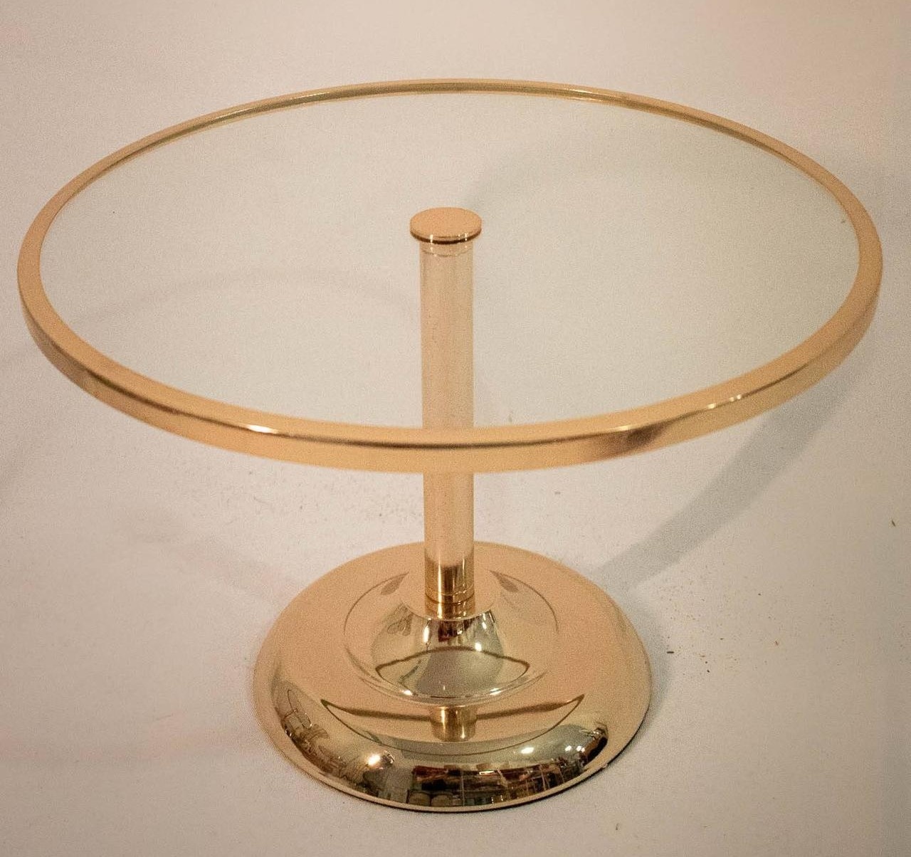 Bandeja  Vidro/Metal Redonda Pé Alto Luxo Dourado - Vanessalocações