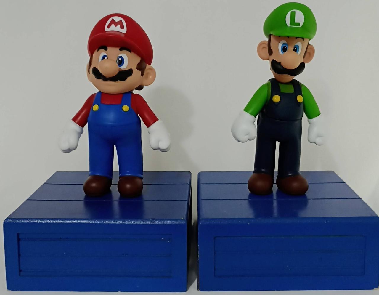 Personagem Mario Bross E Luigi - Vanessalocações