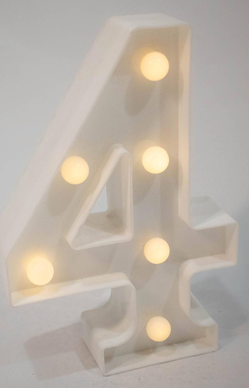  Numeral Luminoso 4 - Vanessalocações