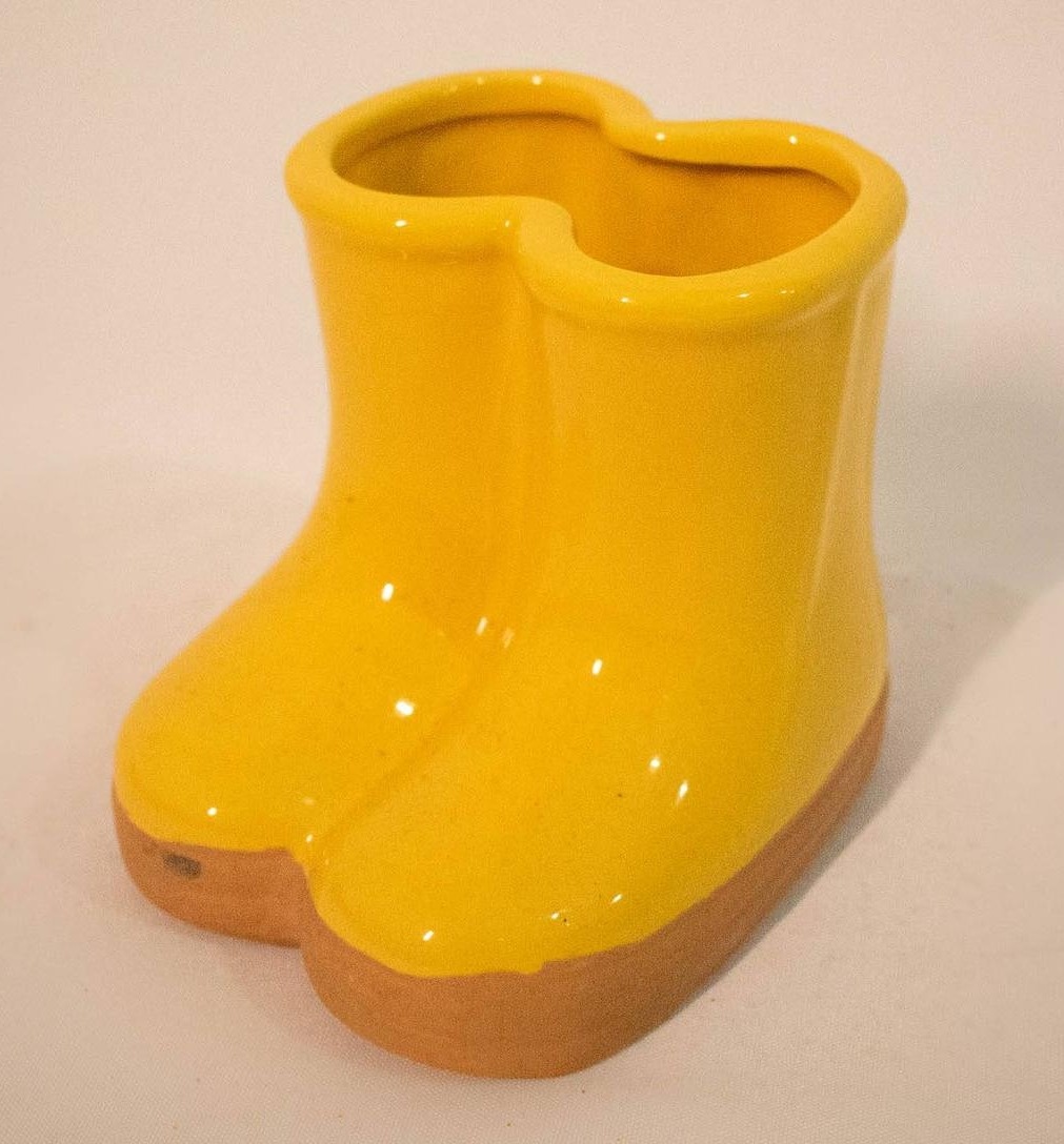 Bota Cerâmica Amarelo - Vanessalocações