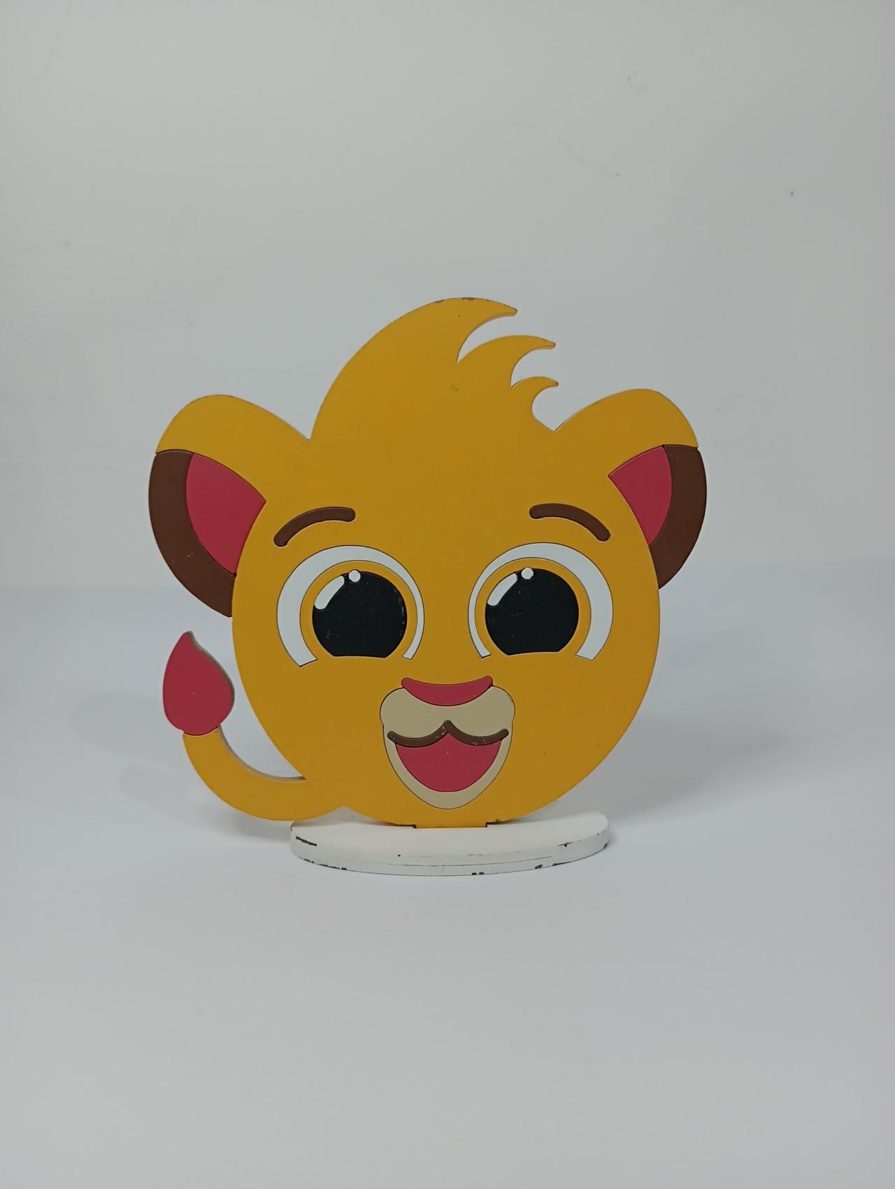 Display Mdf Bolofofo Leãozinho Amarelo - Vanessalocações