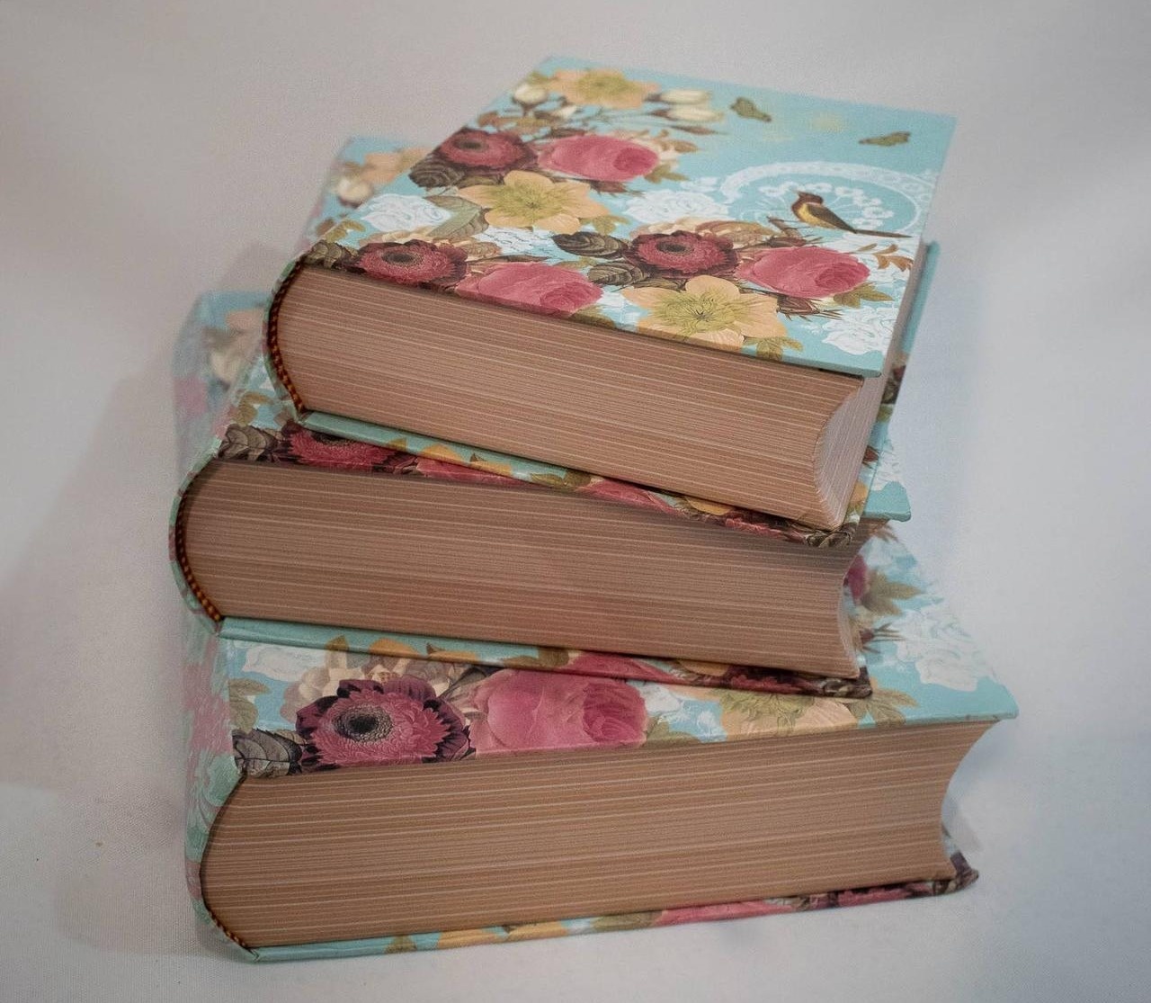 Trio de Caixas Livro  Jardim/Passarinho - Vanessalocações