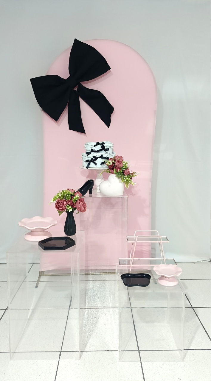 Composição Laço Rosa Claro - CamaleãoLocaçoes