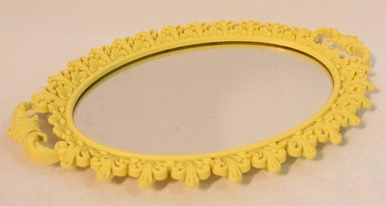 Bandeja Espelhada Oval Amarelo - Vanessalocações