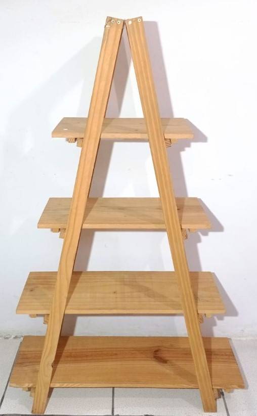 Escadinha P/ Lembrancinhas Em Pinus  - Natural - Vanessalocações