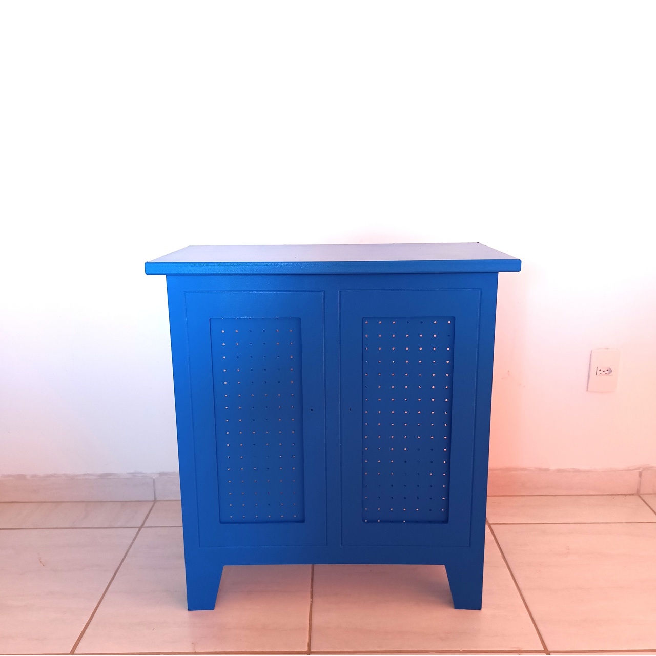 Mesa Aparador Azul - CamaleãoLocaçoes