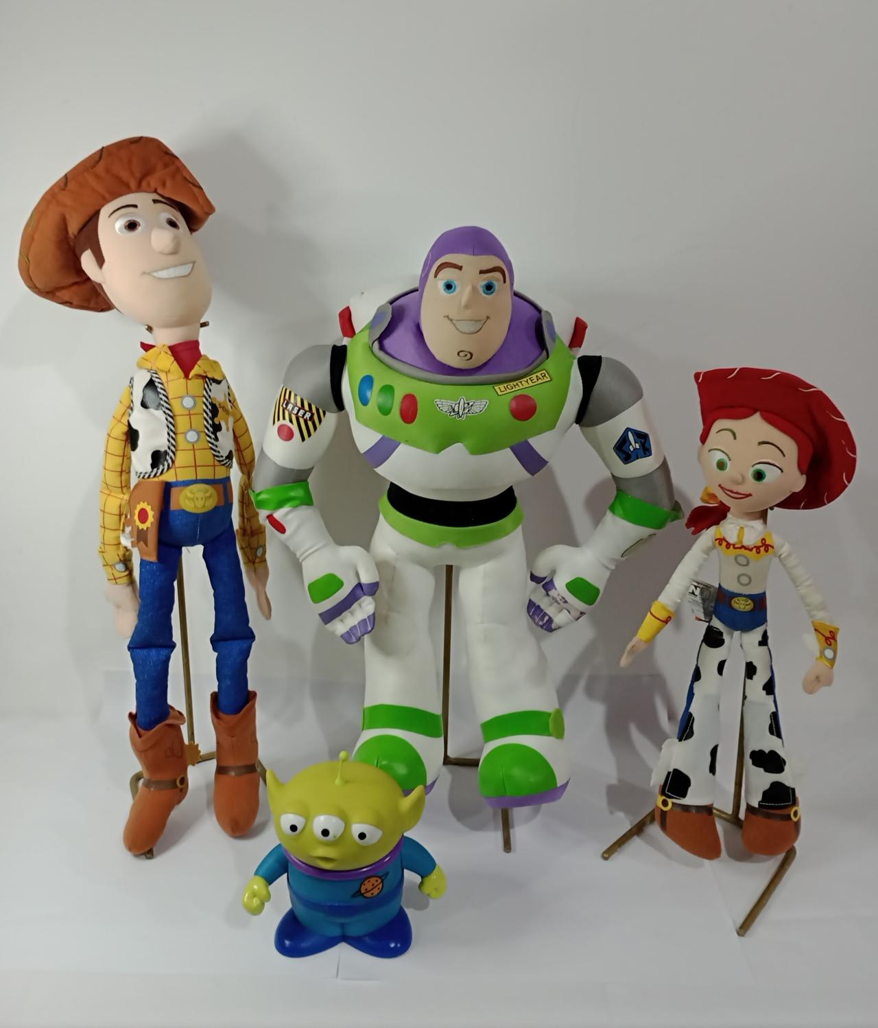 Coleção Toy Story  4 Persongens - Vanessalocações