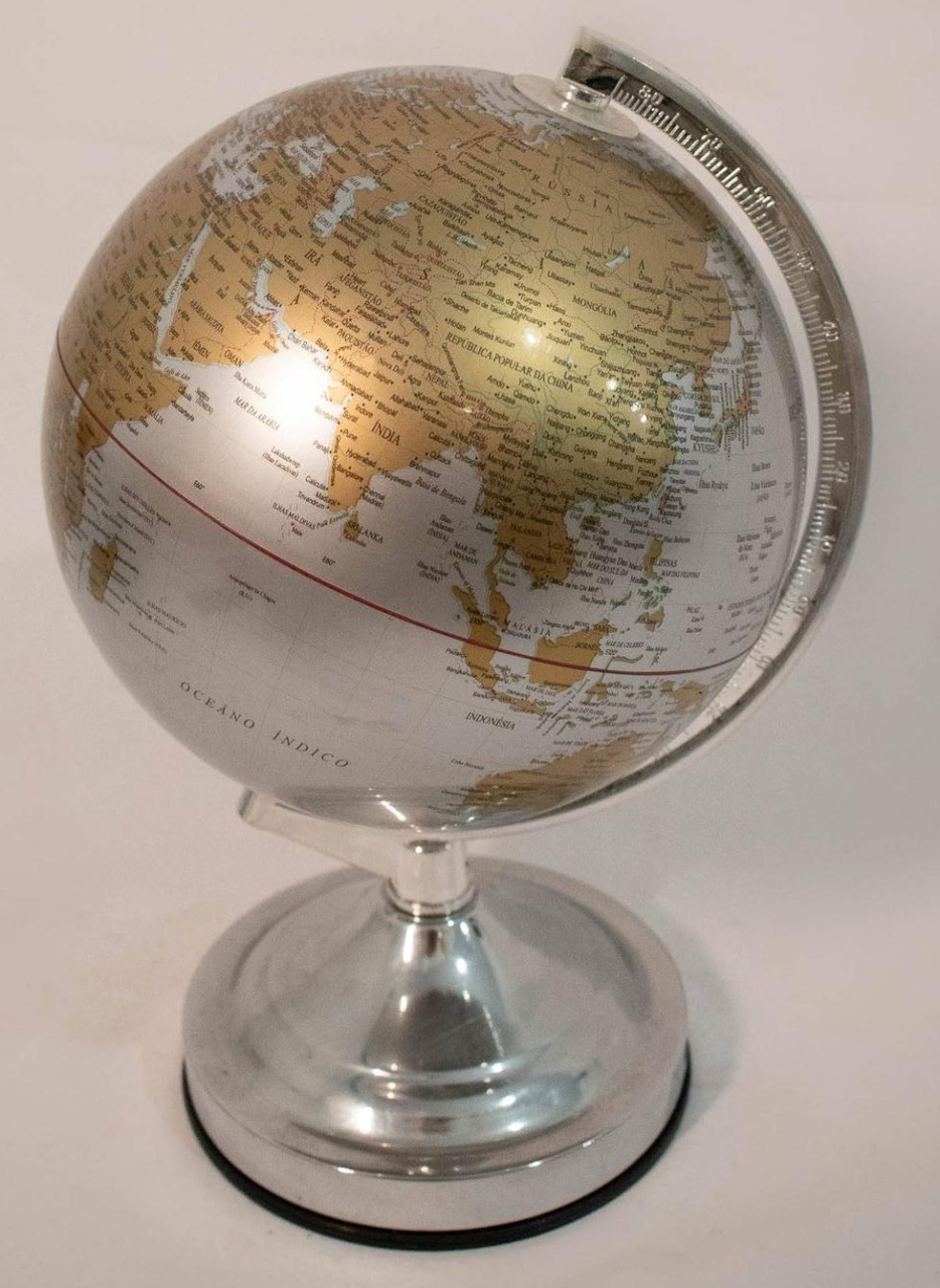 Globo Terrestre Metal Prata/Dourado - Vanessalocações