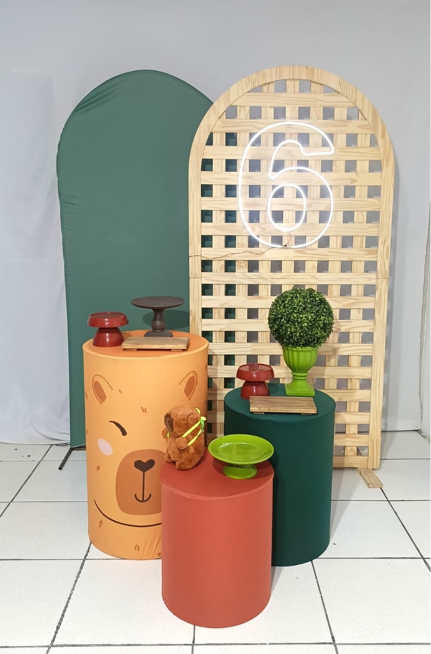 Composição Capivara 1 - CamaleãoLocaçoes