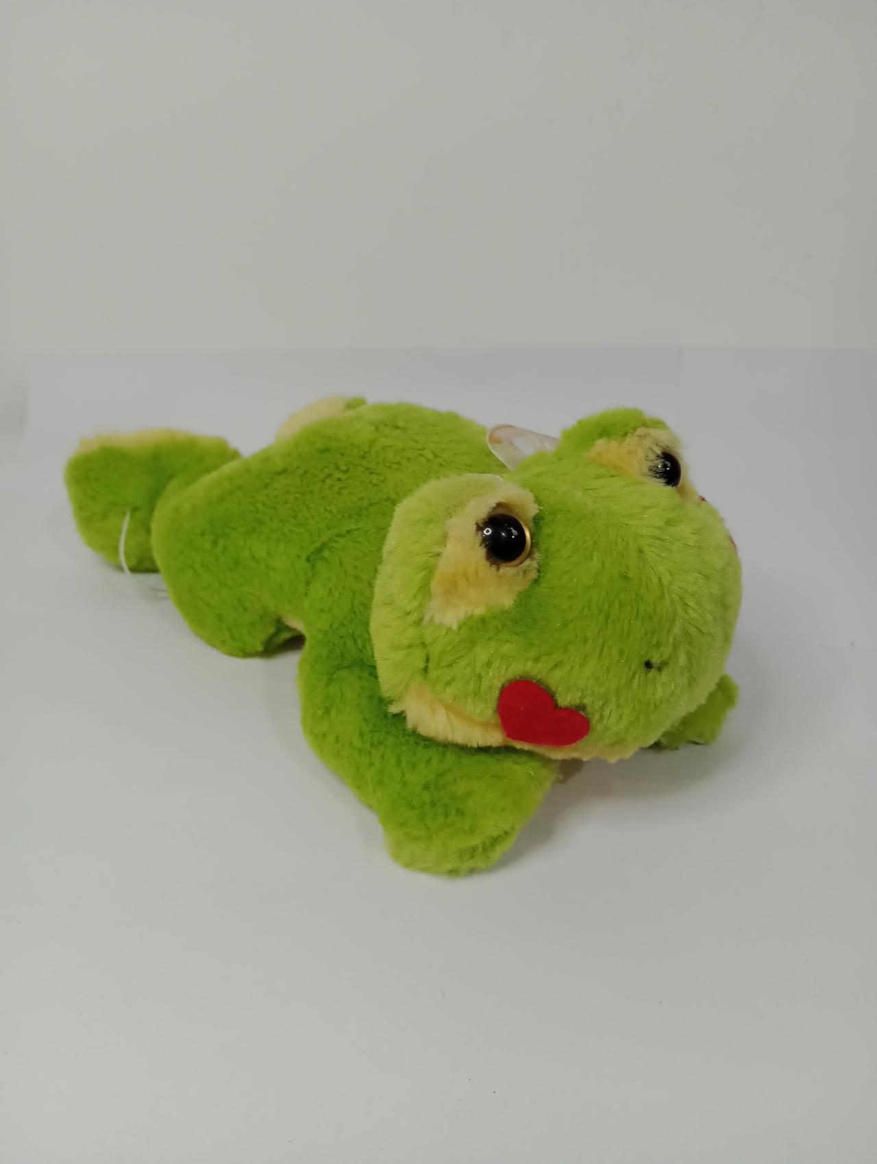 Sapo Deitado Pelúcia Verde Lima M - Vanessalocações