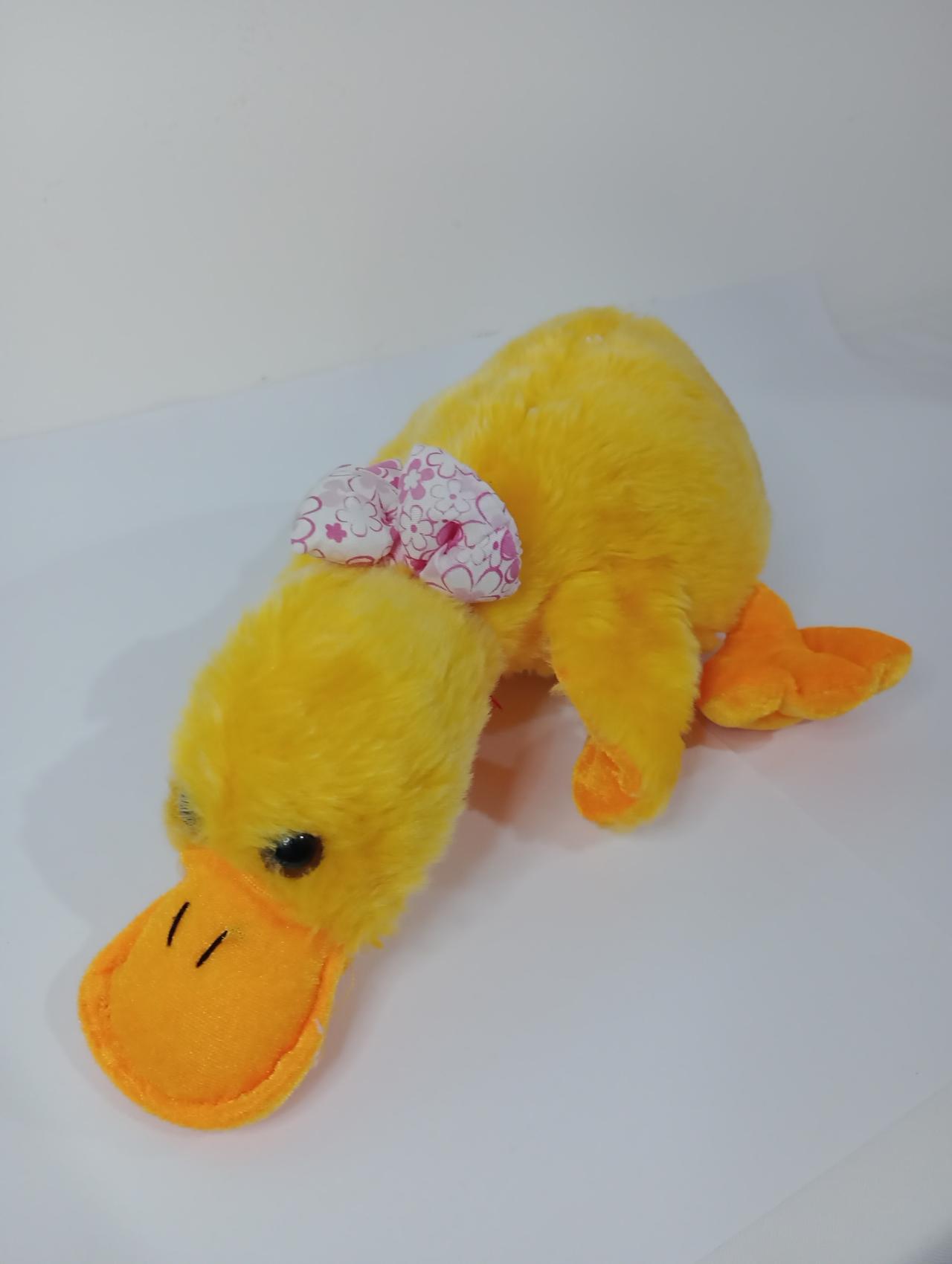 Pato Pelúcia Amarelo - Coleção Fazendinha - Vanessalocações