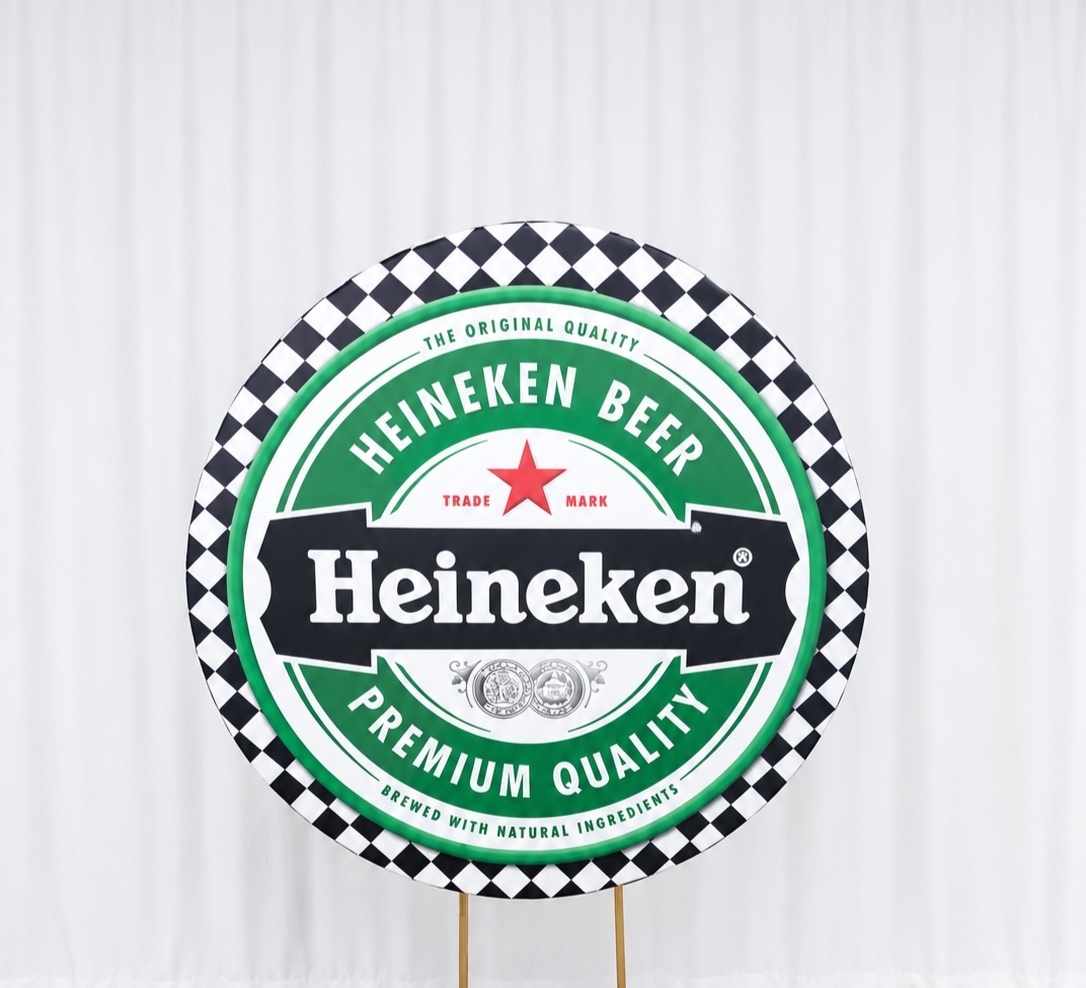 Capa P/ Painel Heineken - CamaleãoLocaçoes