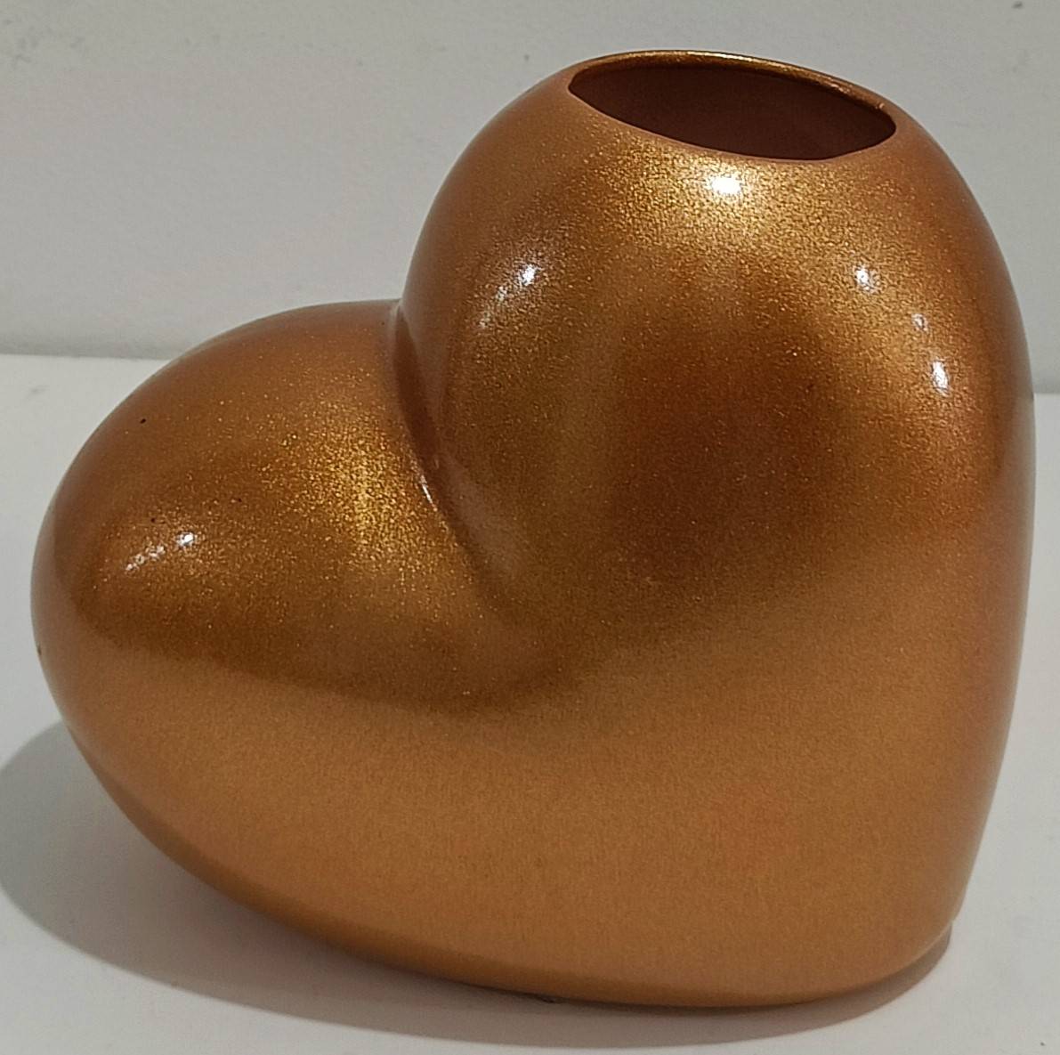 Vaso Cerâmica Coração Dourado  - Vanessalocações
