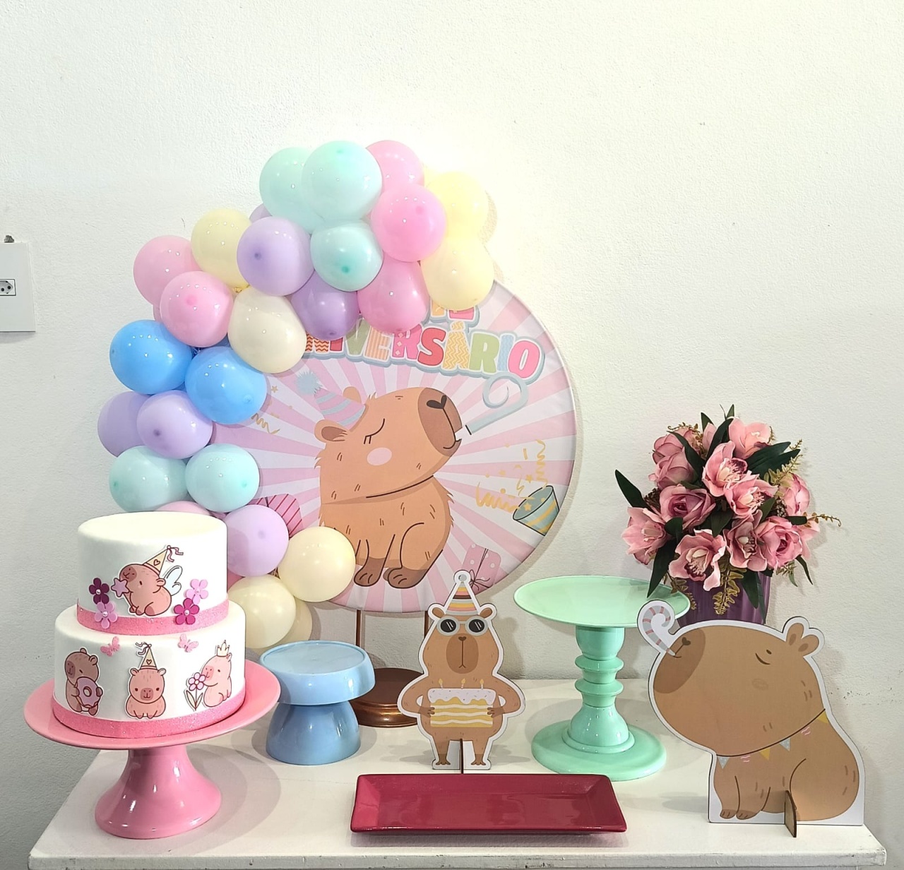 Mini Decoração Capivara - CamaleãoLocaçoes