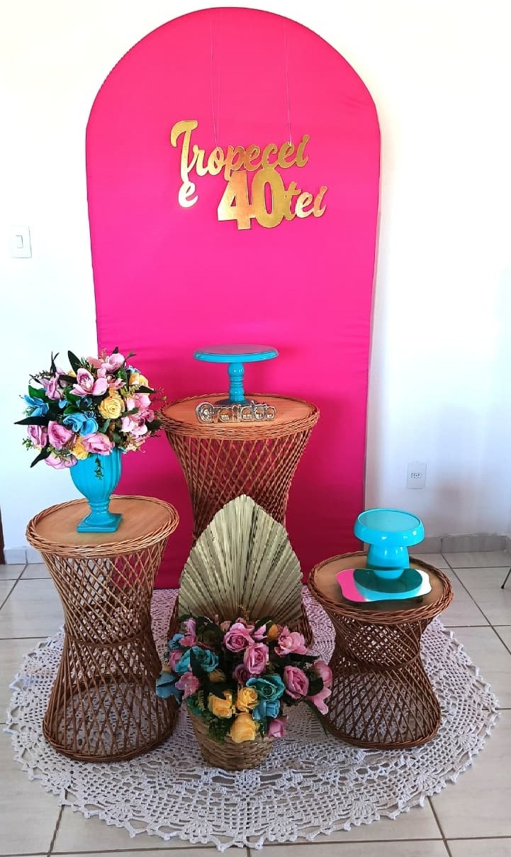 Composição Adulto Pink - CamaleãoLocaçoes