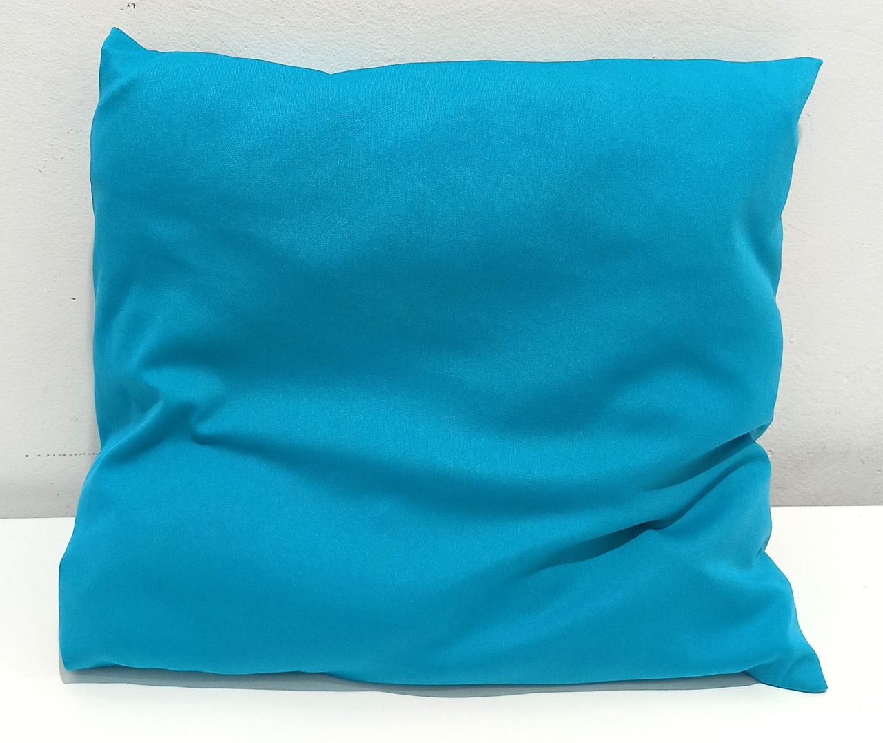 Almofada C/ Enchimento - Azul Claro - 30X30 - Vanessalocações
