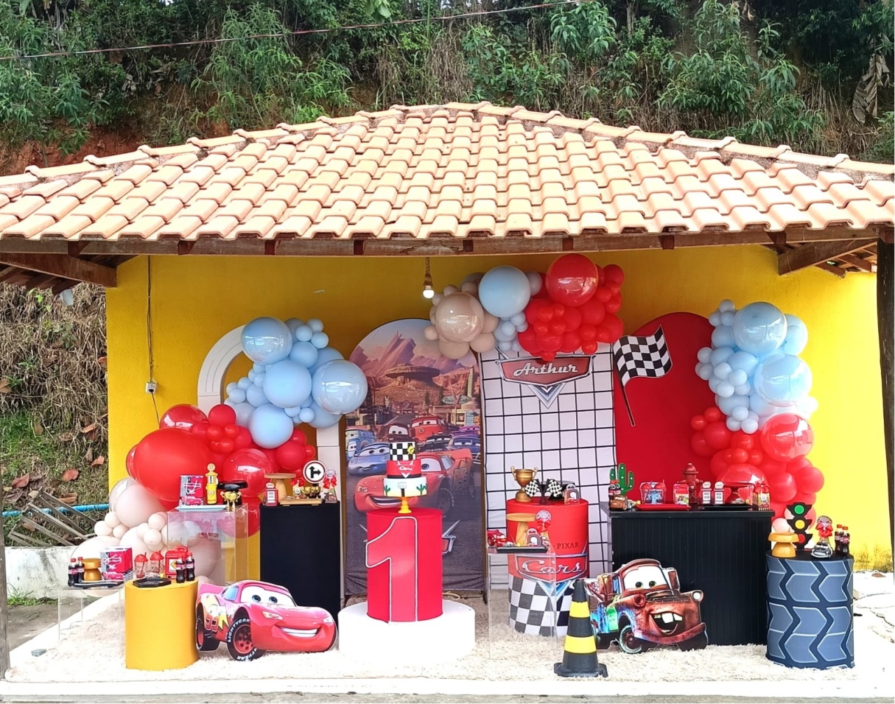 Composição Carros Luxo - CamaleãoLocaçoes