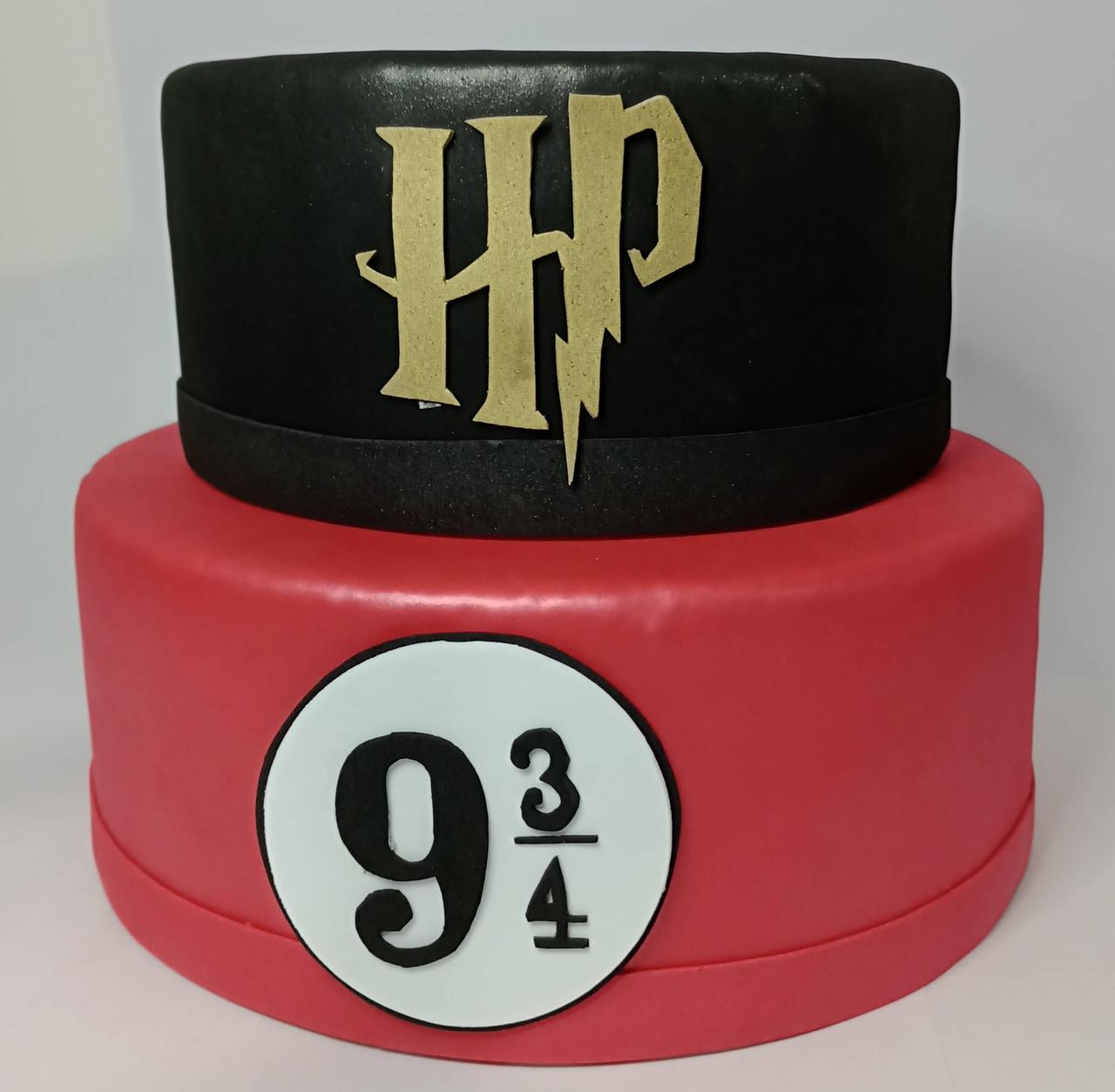 Bolo Fake  Harry Potter - 2 Andares - Vanessalocações