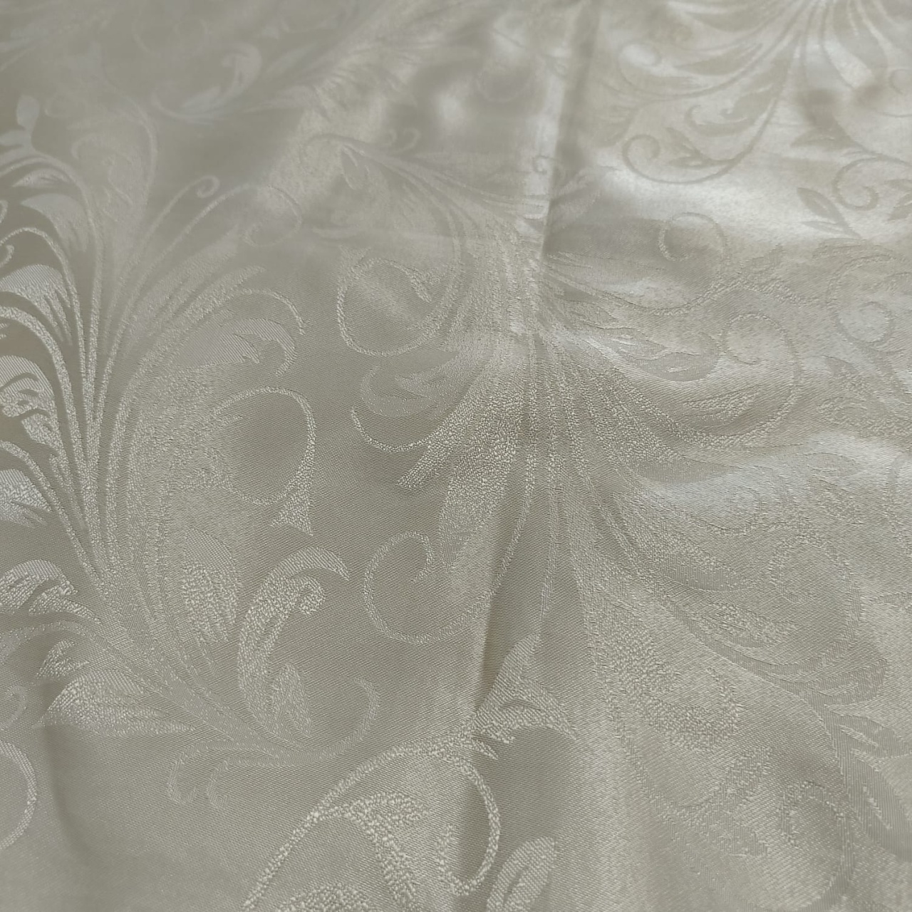 Toalha Jacquard - Quadrada - Dourado 1,4X1,4 - Vanessalocações